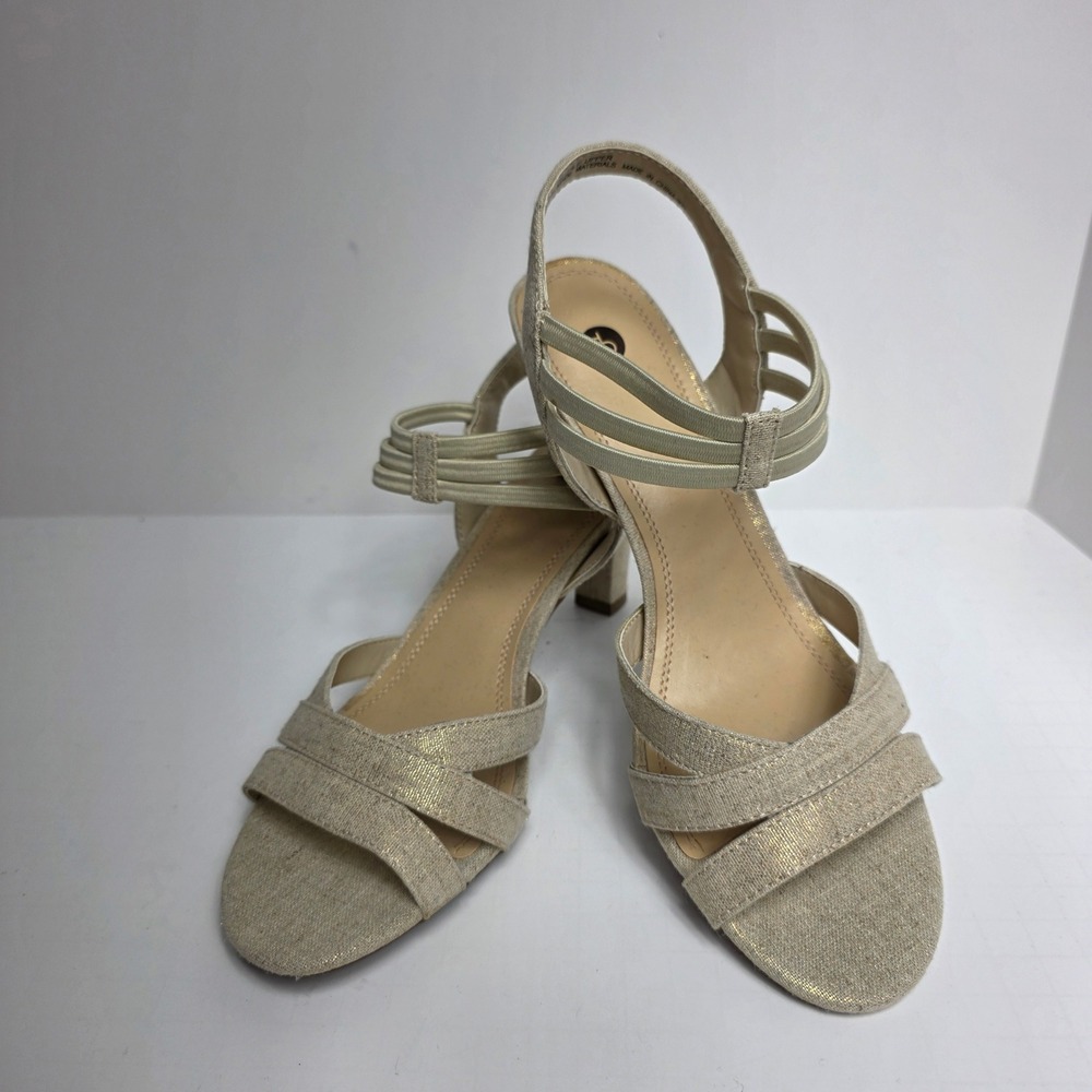C.B. Vera Womens Gold Metallic Strappy Block Heel Sandals Size 9M Champagne